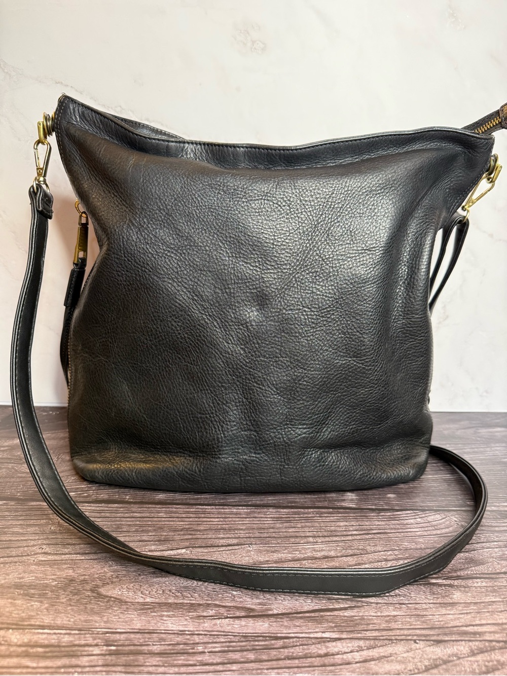 Fossil Maya Large Black Pebbled Leather Hobo Crossbody Bag